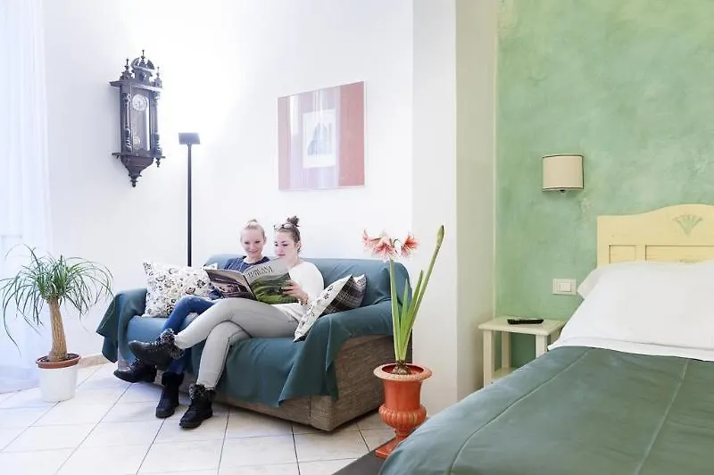 Lanterna Fiorentina B&B فلورنس بيت ضيافة